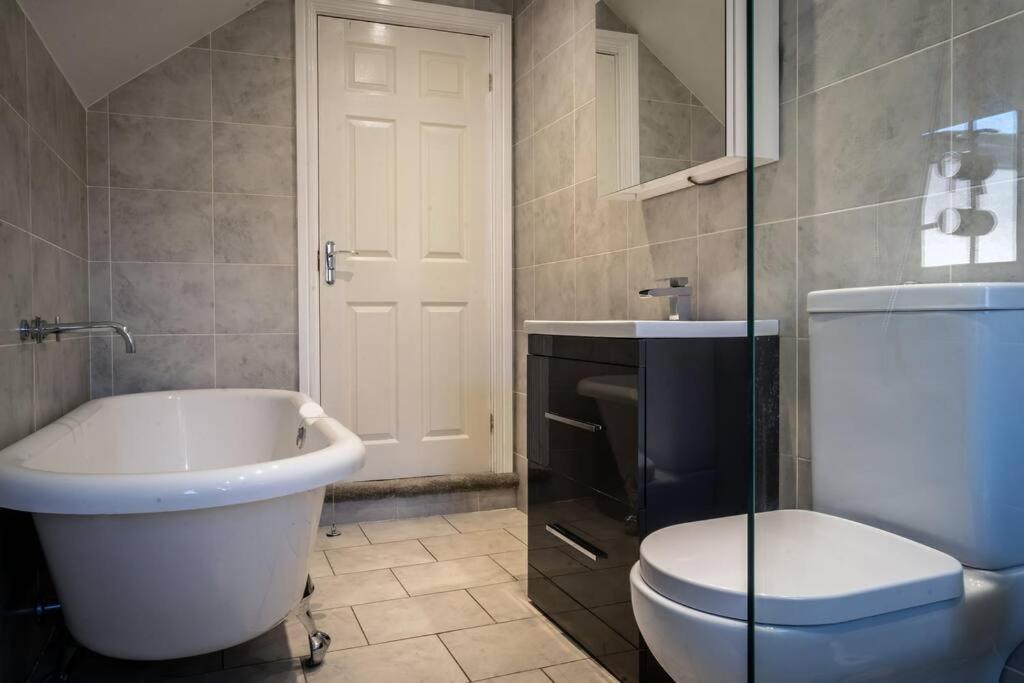 No6 - Beverley - Elegant Townhouse - Central Location エクステリア 写真